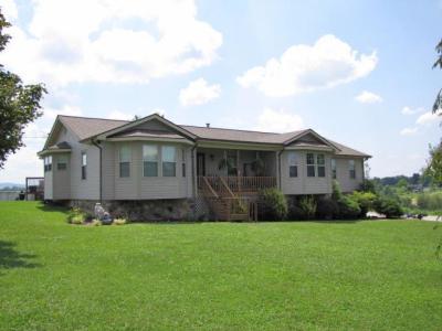 624 Poplar Ford Rd Pine Knot, KY 42635