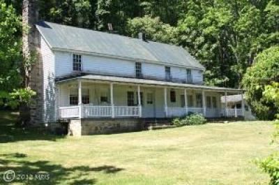 2723 NETHERS RD Sperryville, VA 22740