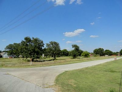 1 Pear Tree Lane Collinsville, TX 76233