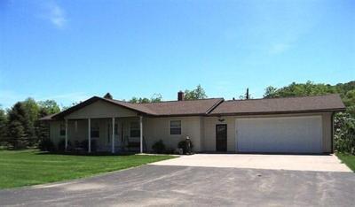 1174 Great River Road Harpers Ferry, IA 52146